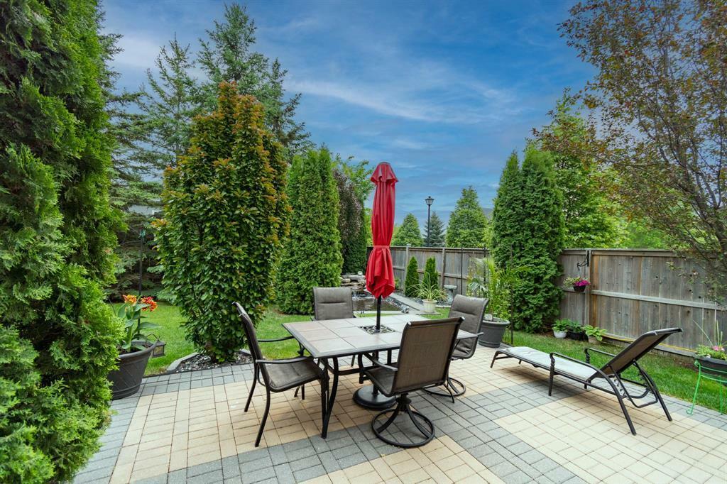 Property Photo: 100 Linden Lake Drive MB R0E 1J2