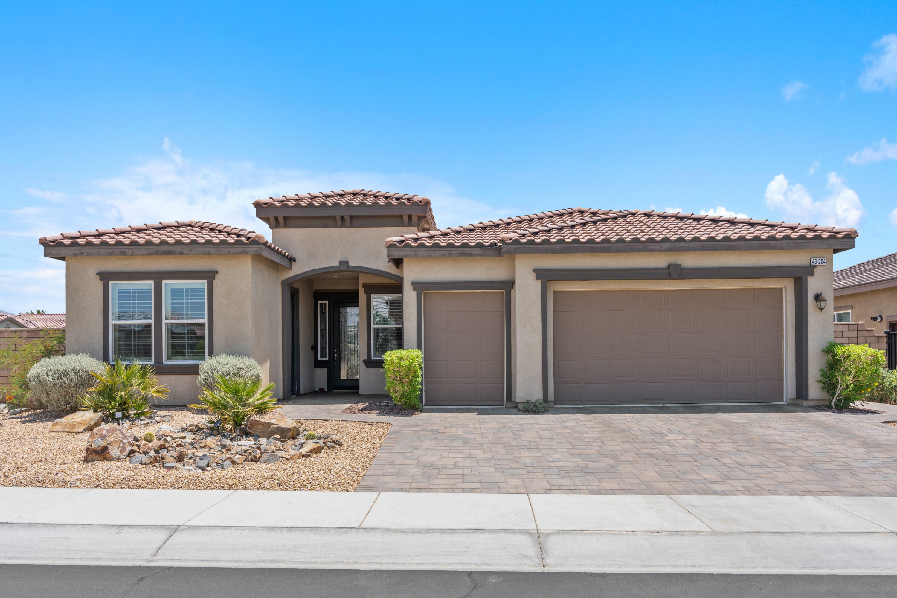 Property Photo: 43204 La Scala Way CA 92203