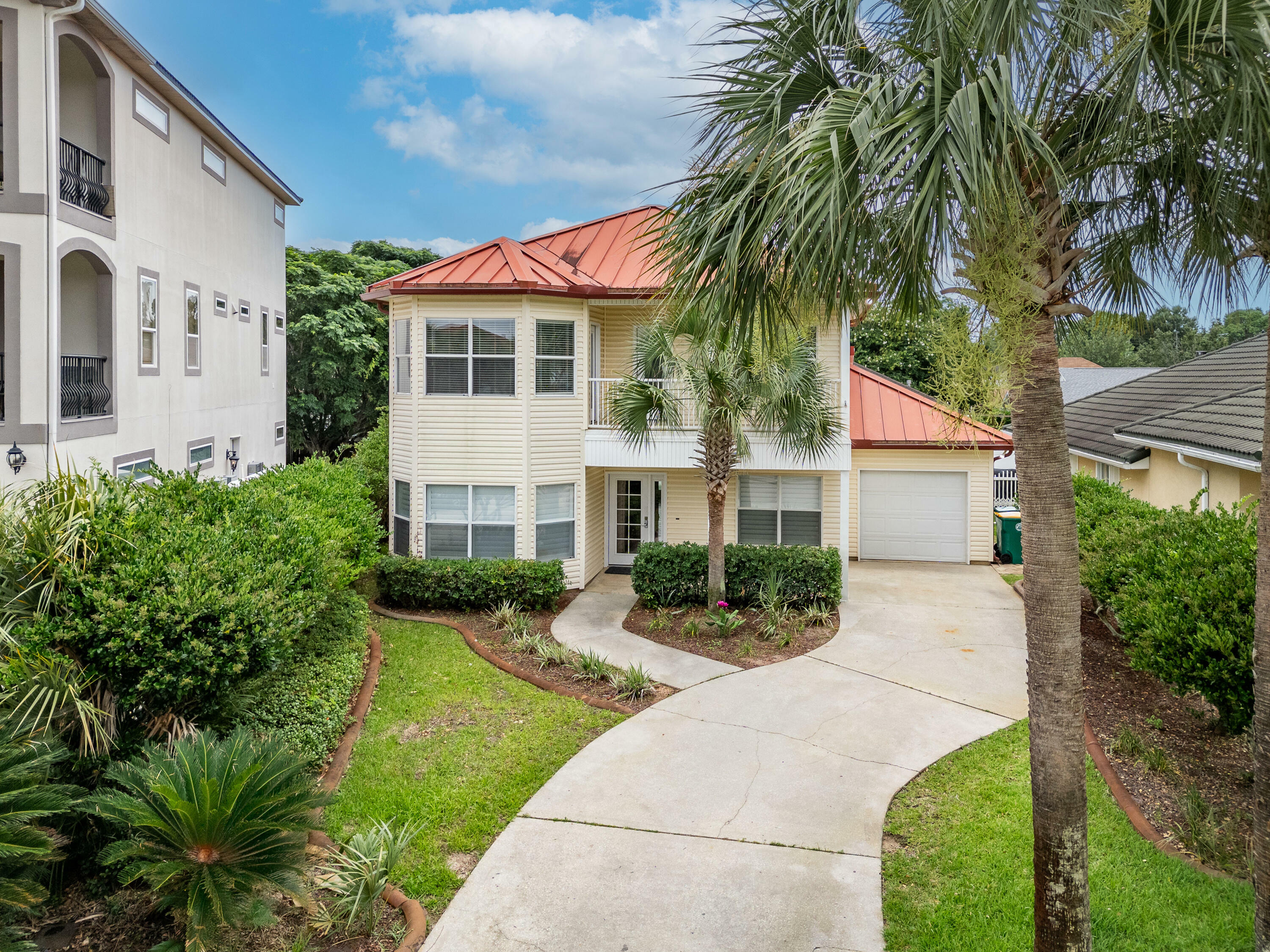 Property Photo: 2388 Palm Harbor Drive FL 32547