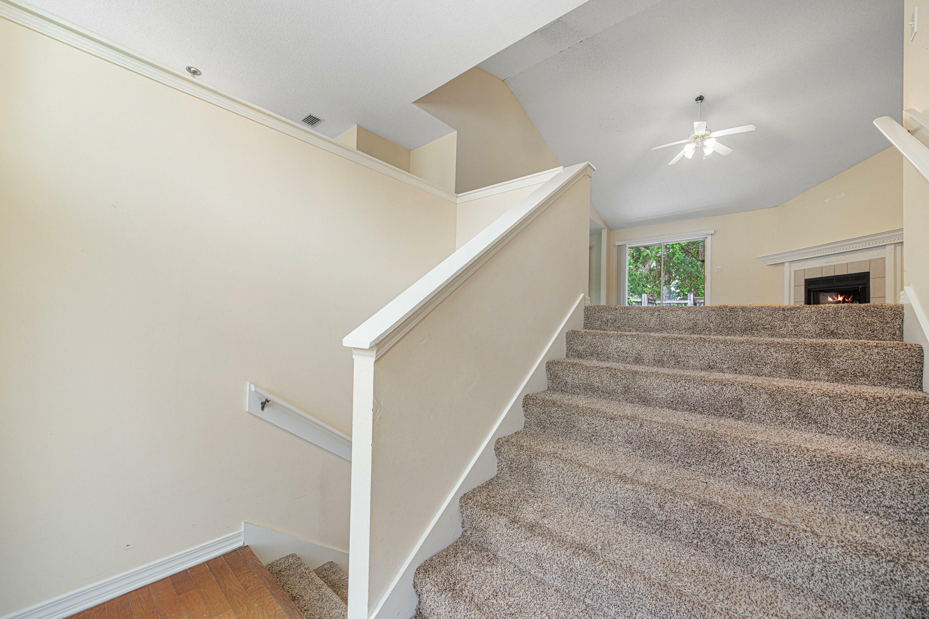 Property Photo: 373 Brown Place FL 32539