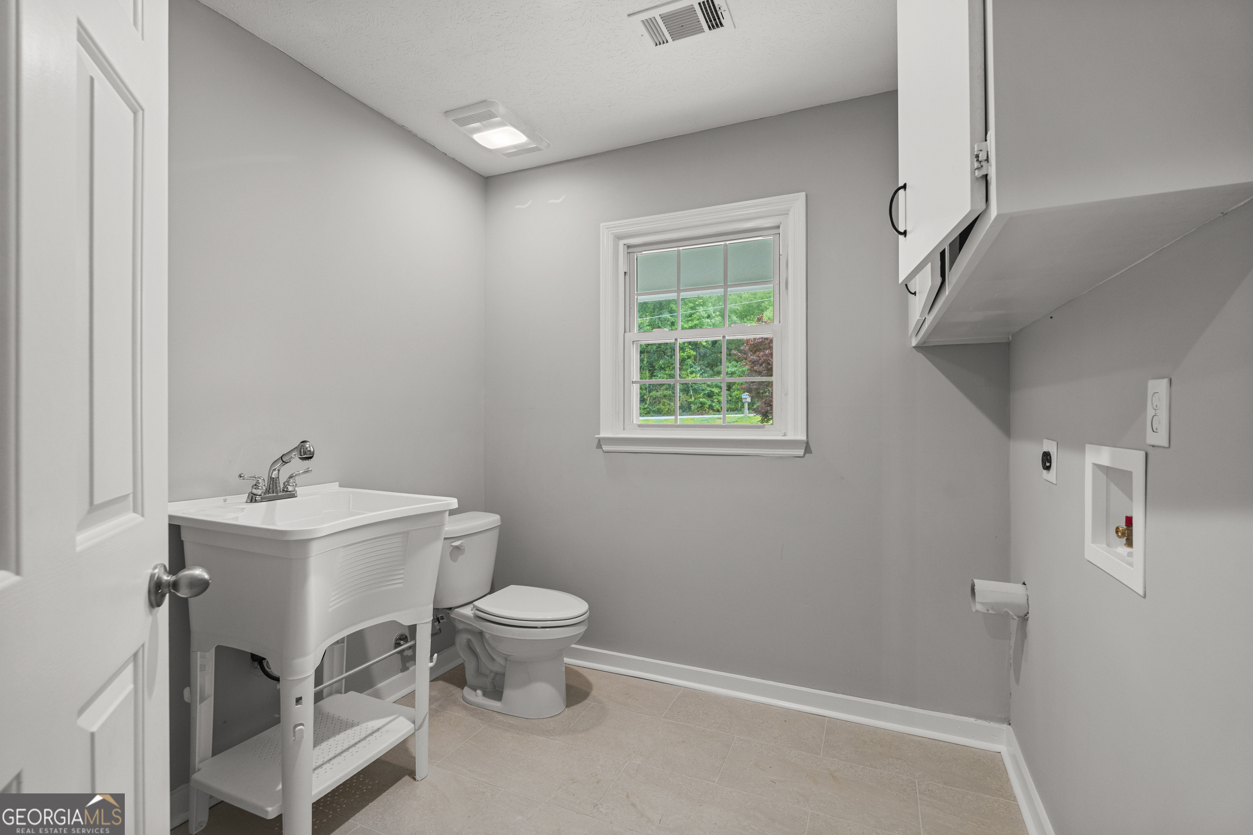 Property Photo: 1000 Jones Road GA 31804