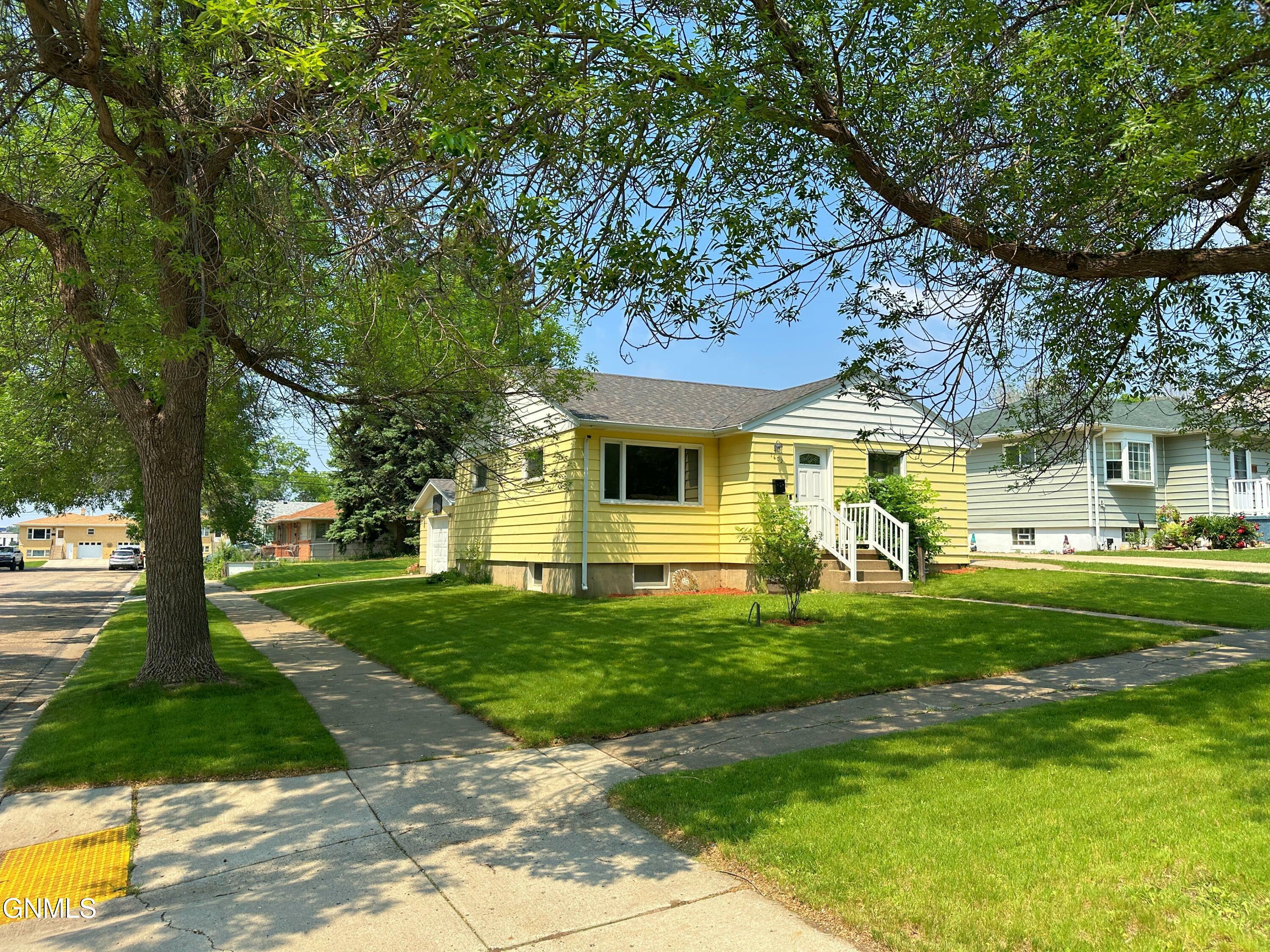1602 14th Street  Bismarck ND 58501 photo
