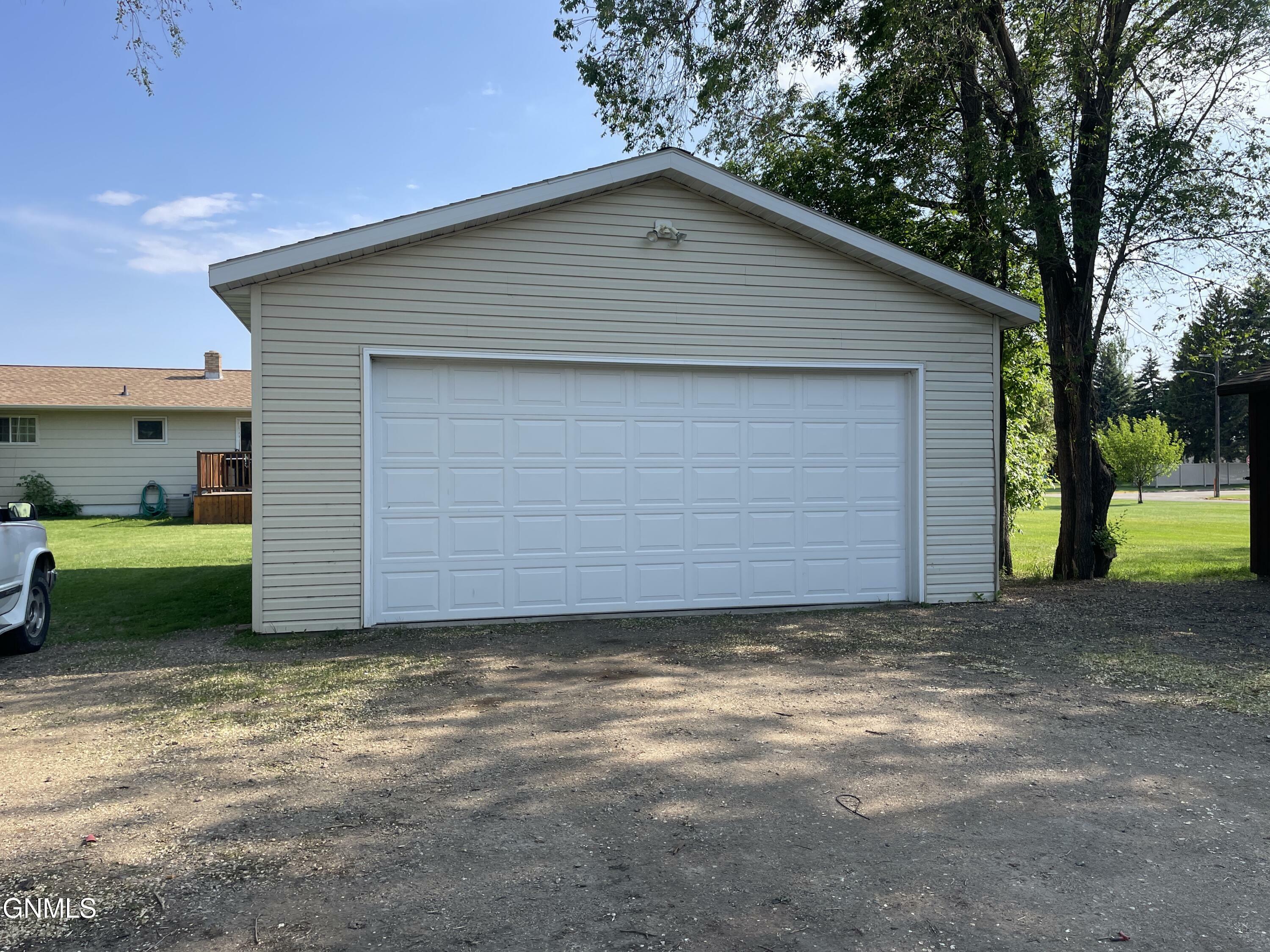 Property Photo: 265 Main Street ND 58421