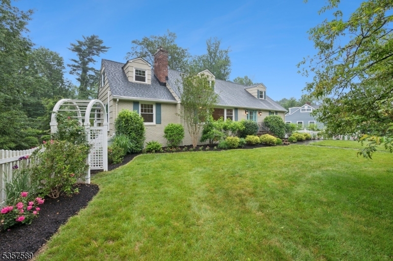 Property Photo: 25 Woodcliff Dr NJ 07940