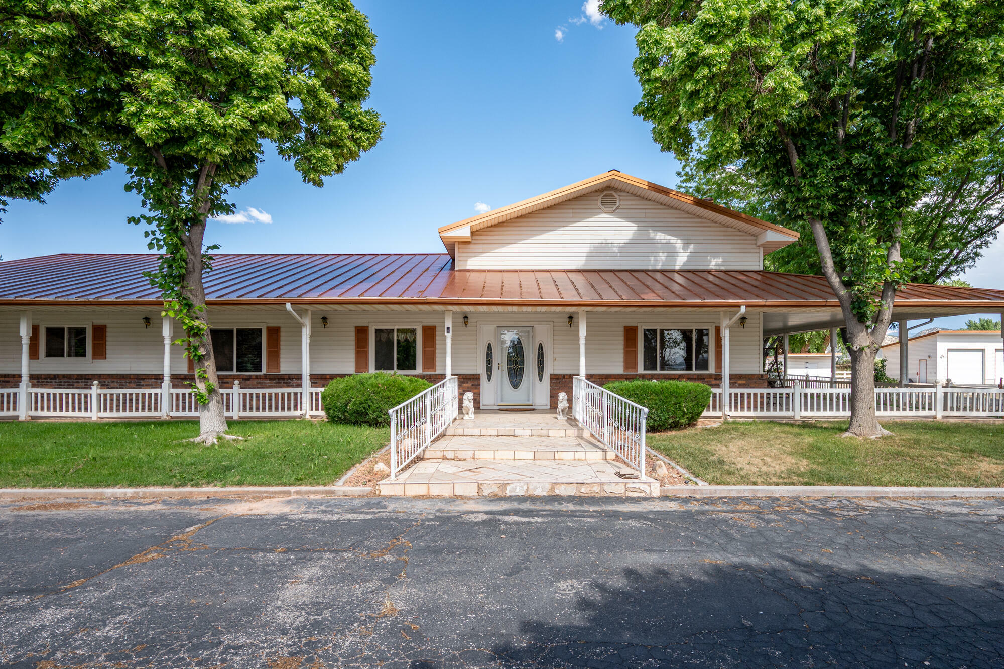 Property Photo: 2822 N 2100 W UT 84721