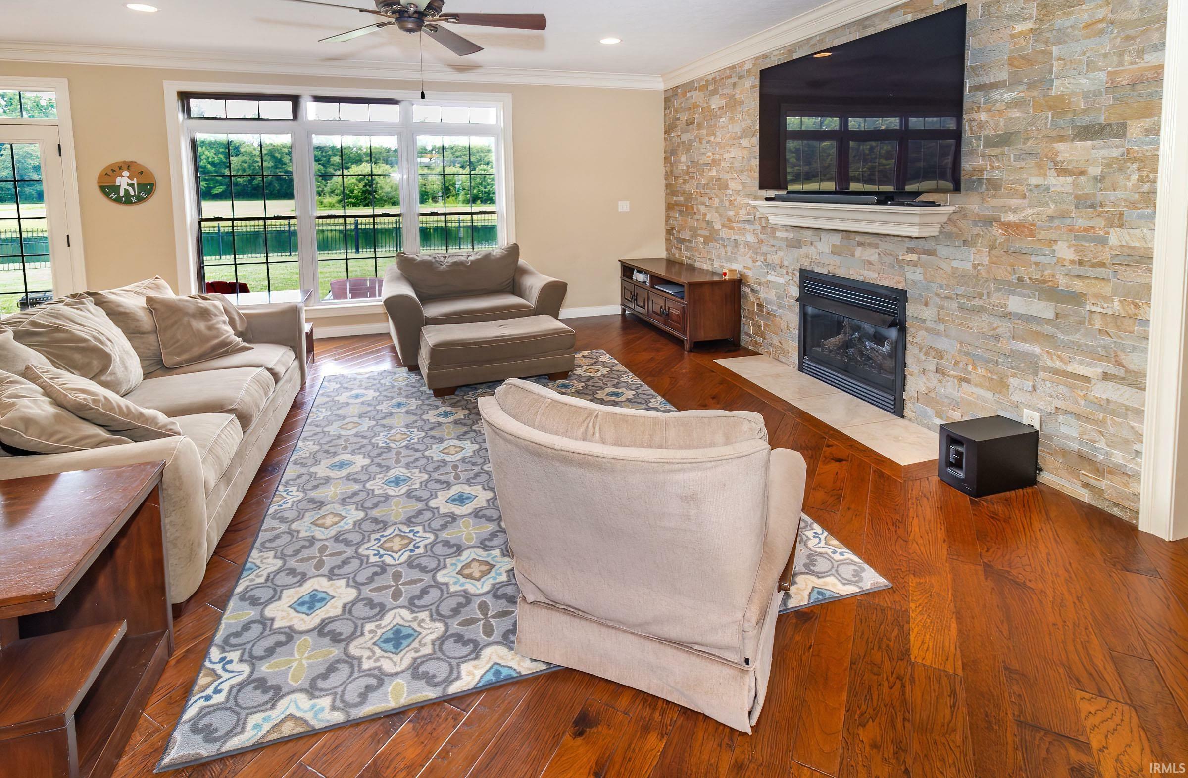 Property Photo: 2848 Thornhill Drive IN 47725