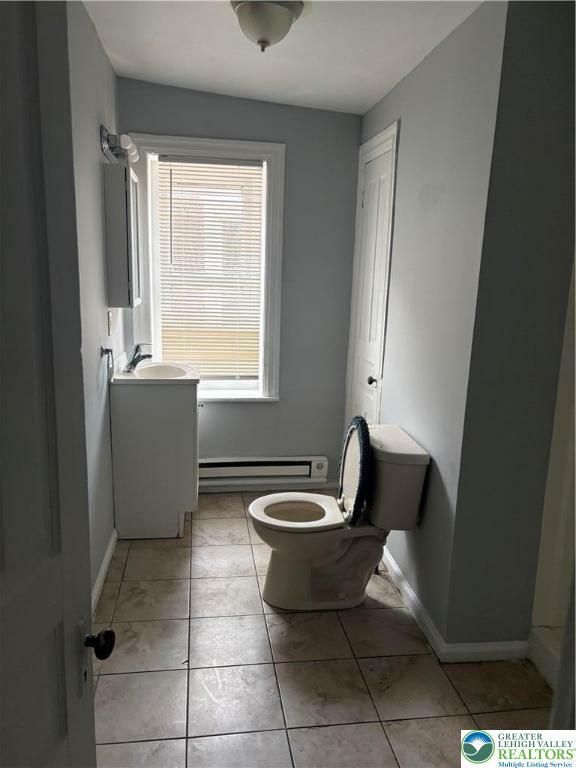 Property Photo: 917 Hamilton Street 3B PA 18101