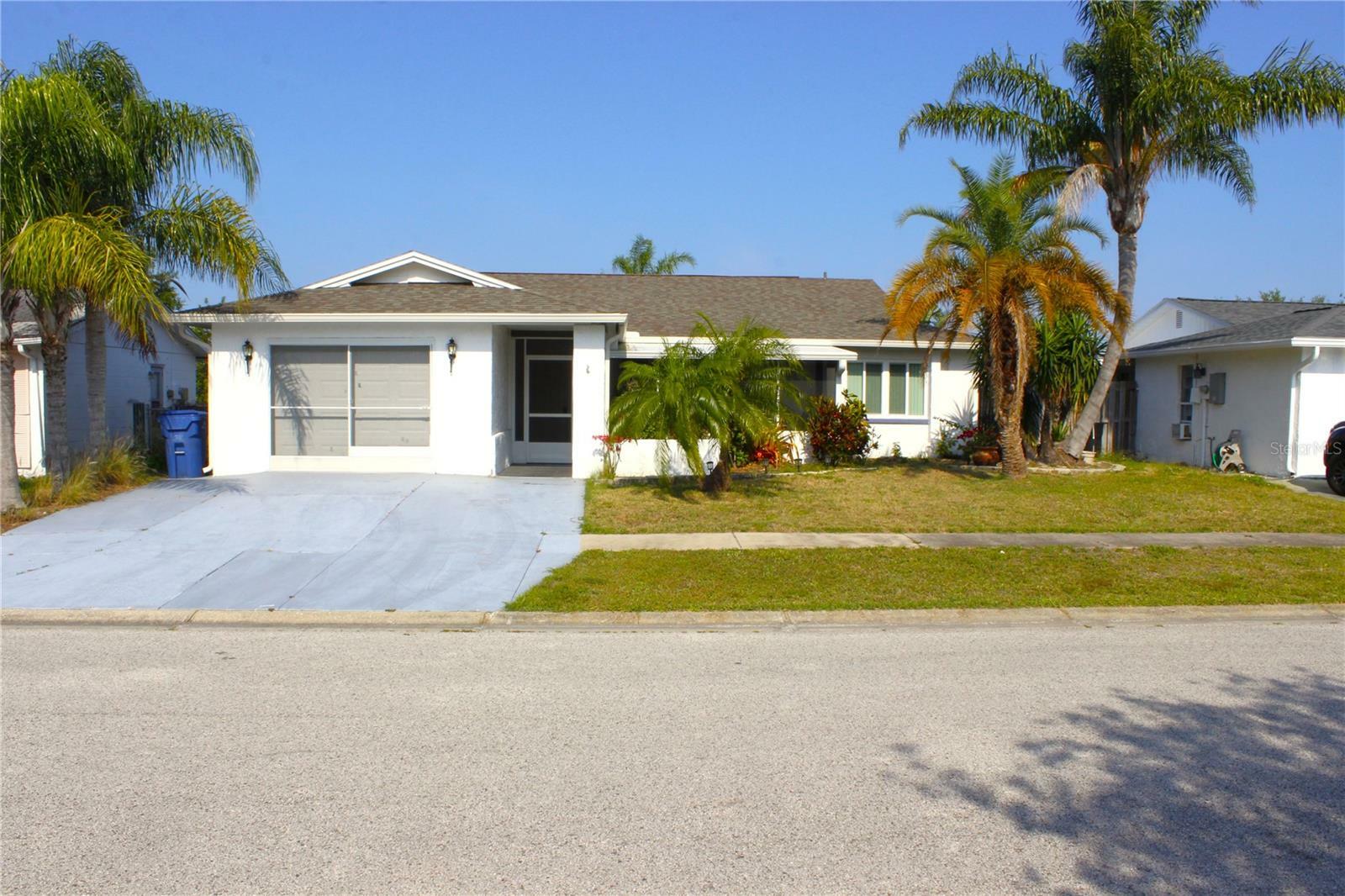 Property Photo: 2211 Harrison Drive FL 34691