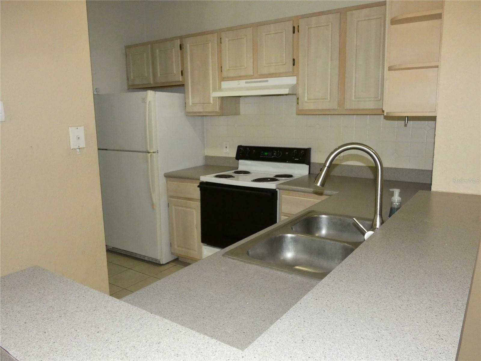 Property Photo: 5813 Legacy Crescent Place 202 FL 33578