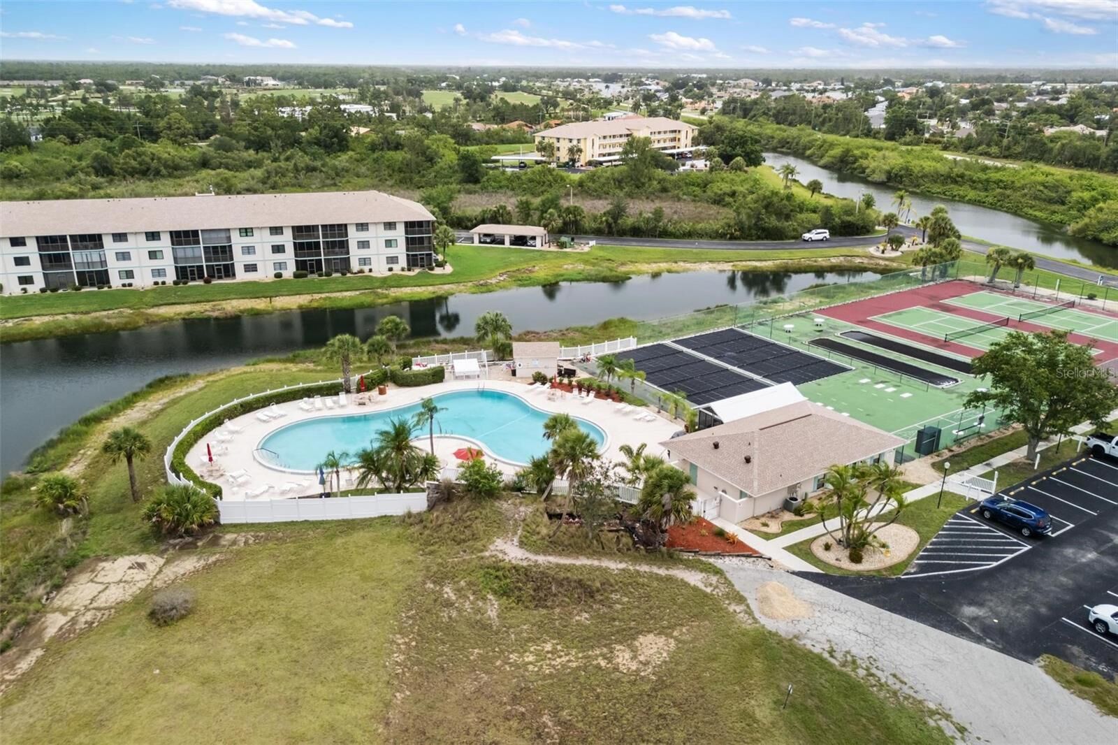 Property Photo:  175 Kings Highway 625  FL 33983 
