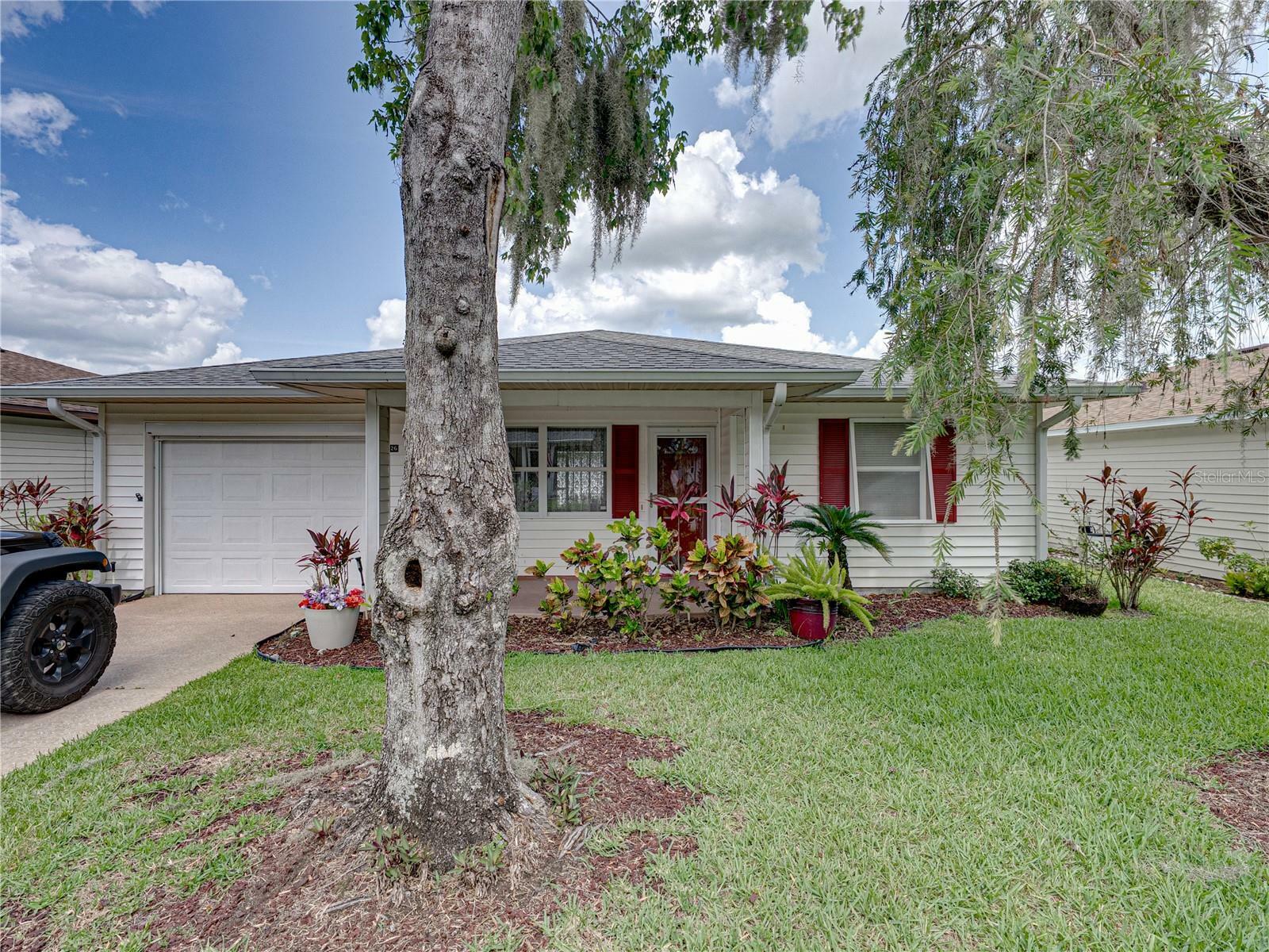 Property Photo: 4926 Pleasant Hollow Trail FL 33811