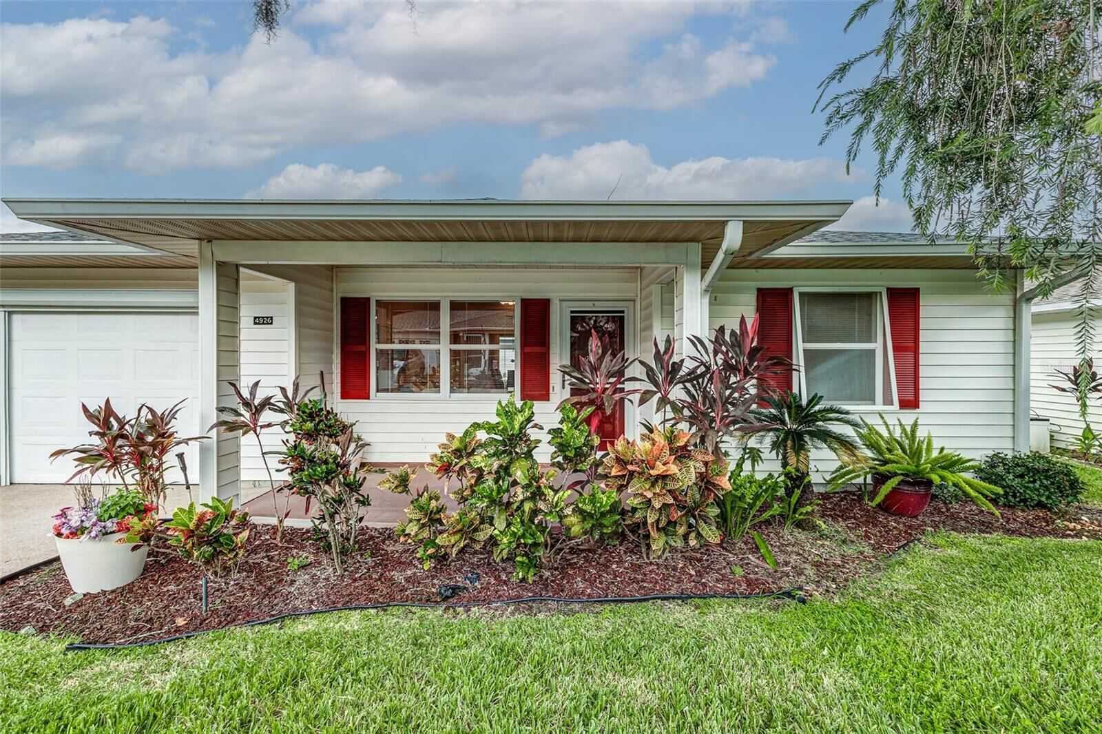 Property Photo: 4926 Pleasant Hollow Trail FL 33811