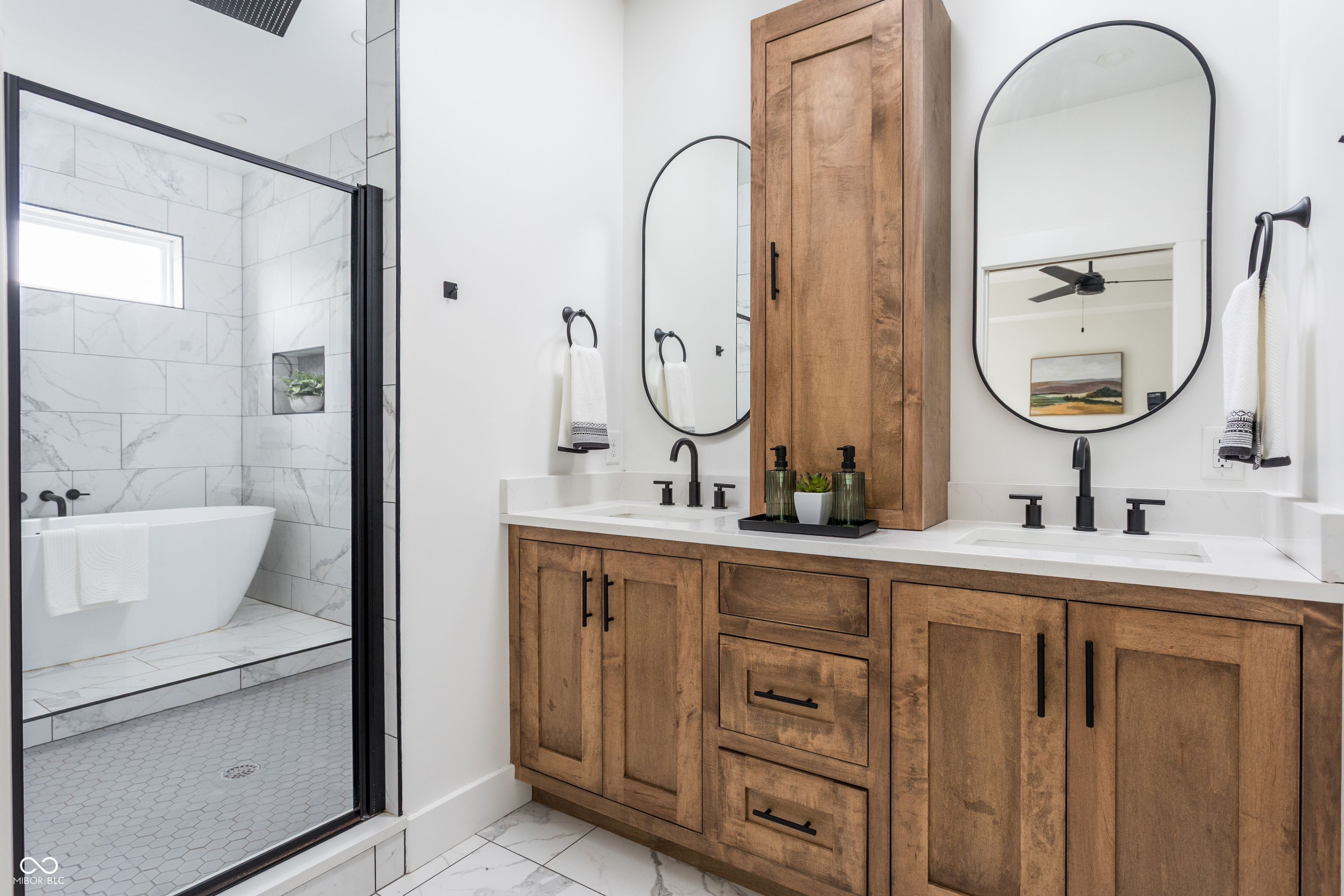Property Photo: 1452 Fletcher Avenue IN 46203