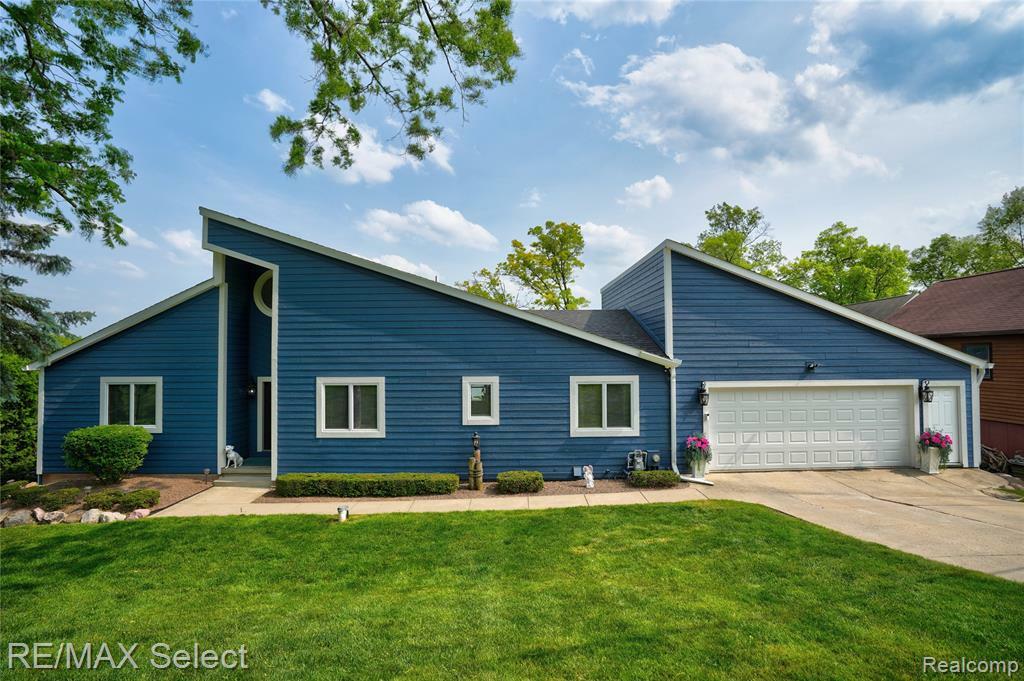 Property Photo: 7457 Haviland Beach Drive MI 48451 8777