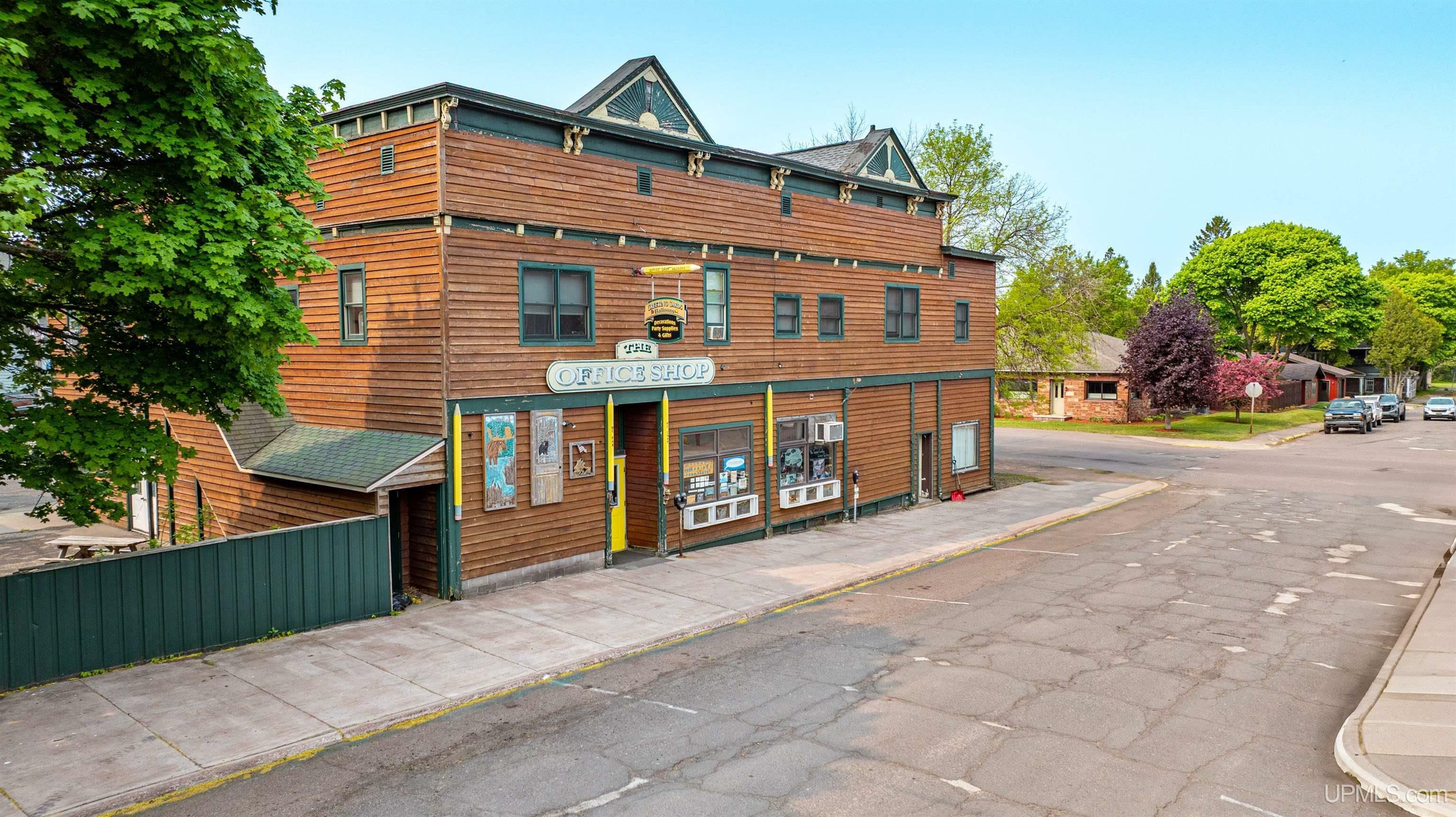 25703 Scott Street  Calumet MI 49913 photo