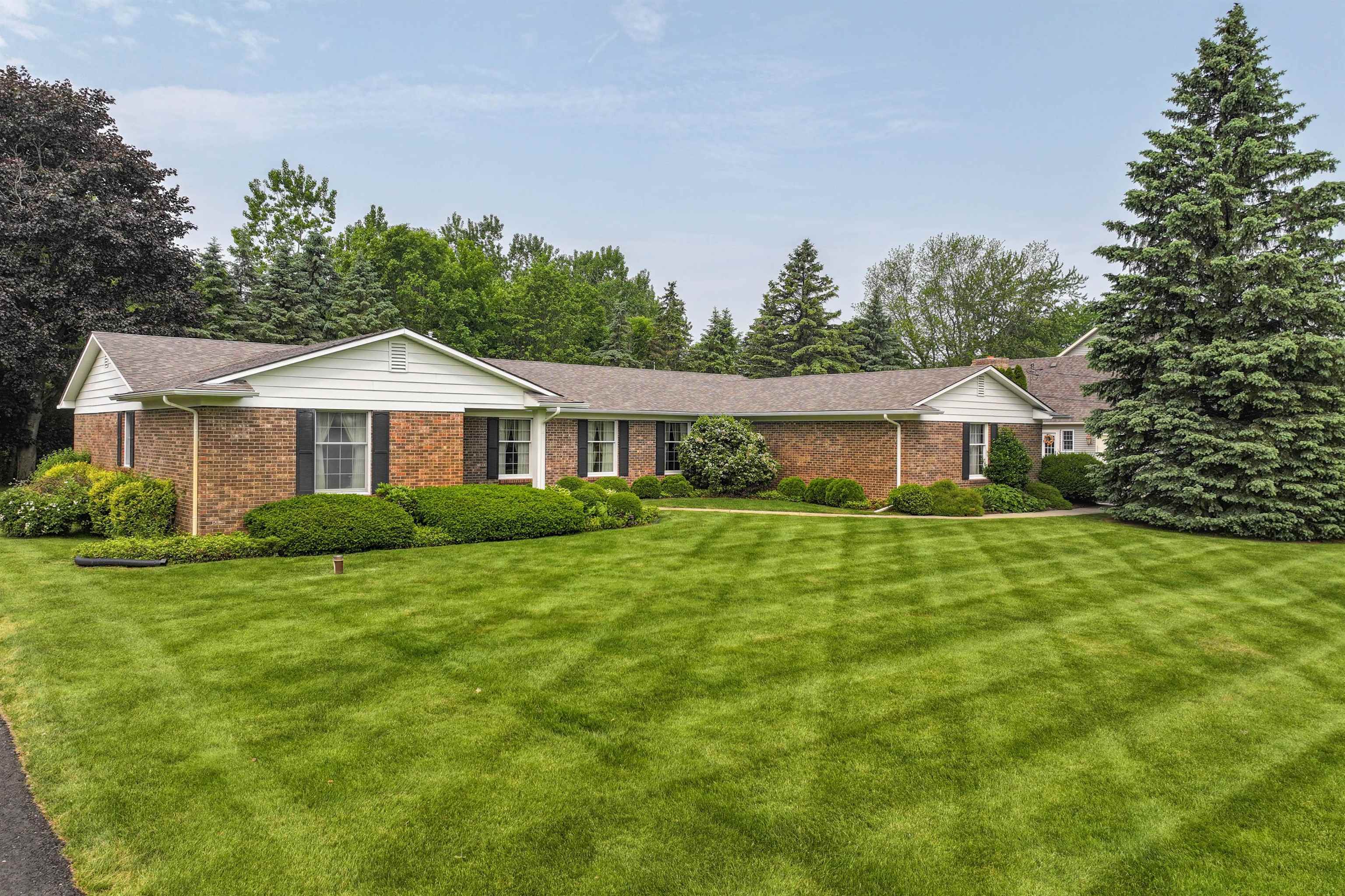 Property Photo: 9374 Oakmont Drive MI 48439