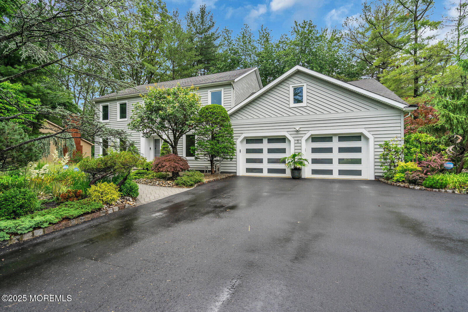 Property Photo:  5 Leighton Drive  NJ 08816 