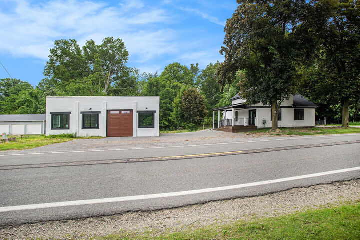 Property Photo:  786 W Colon Road  MI 49028