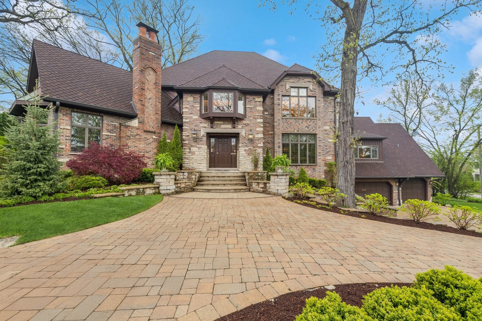 Property Photo: 440 Woodside Avenue IL 60521