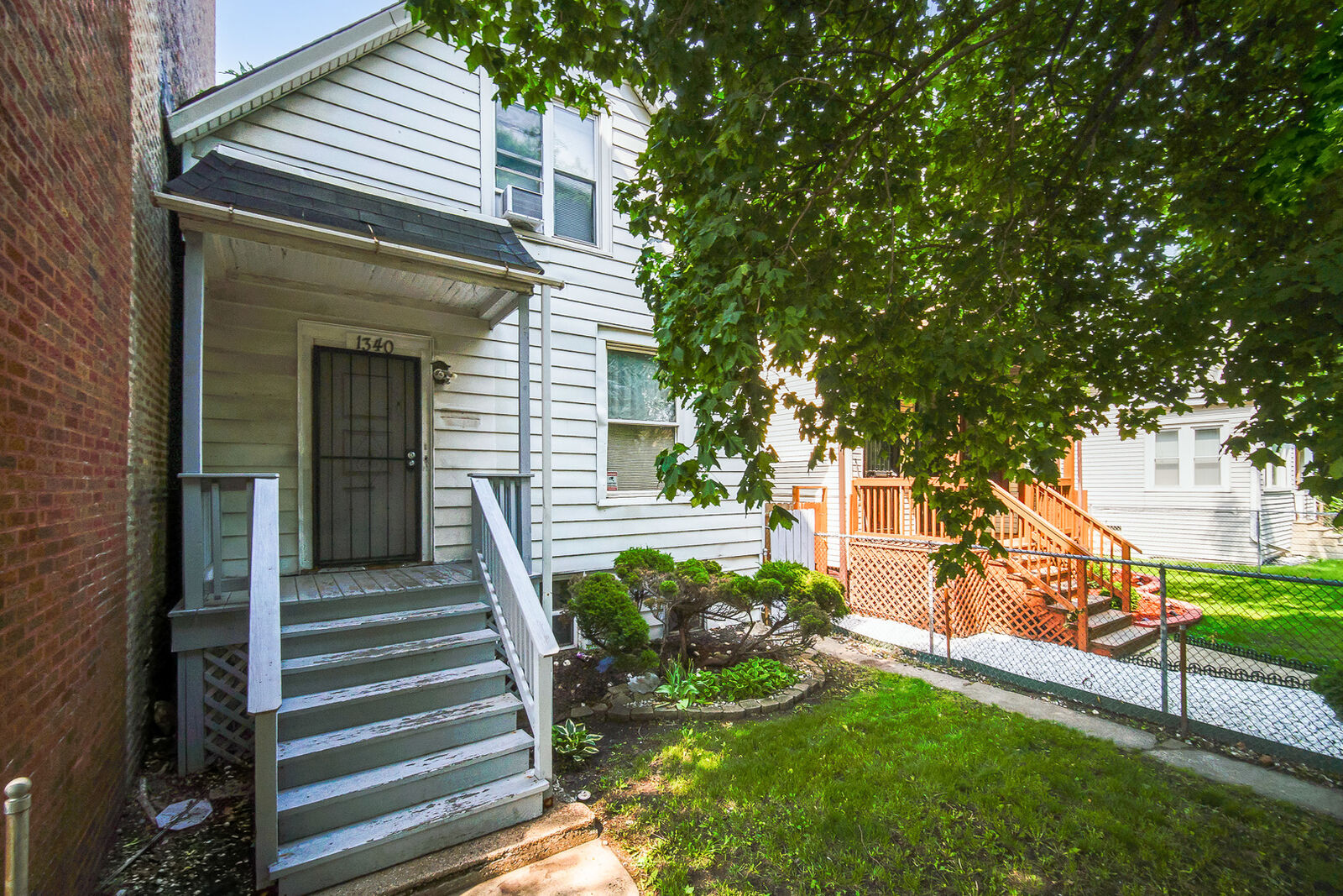 Property Photo: 1340 E 76th Street IL 60619