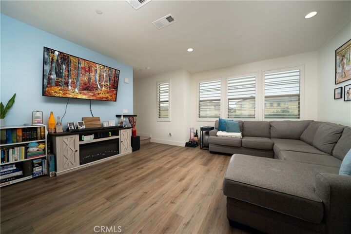 Property Photo:  121 E Knox Drive  CA 90631 