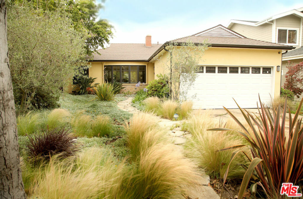 7482 Denrock Avenue  Los Angeles CA 90045 photo