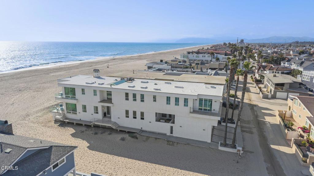 Property Photo:  1135 Capri Way  CA 93035 