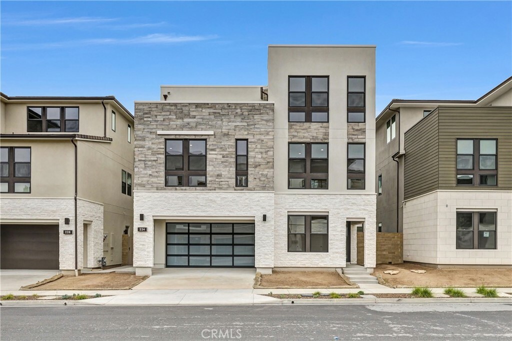 224 Stage St  Irvine CA 92618 photo