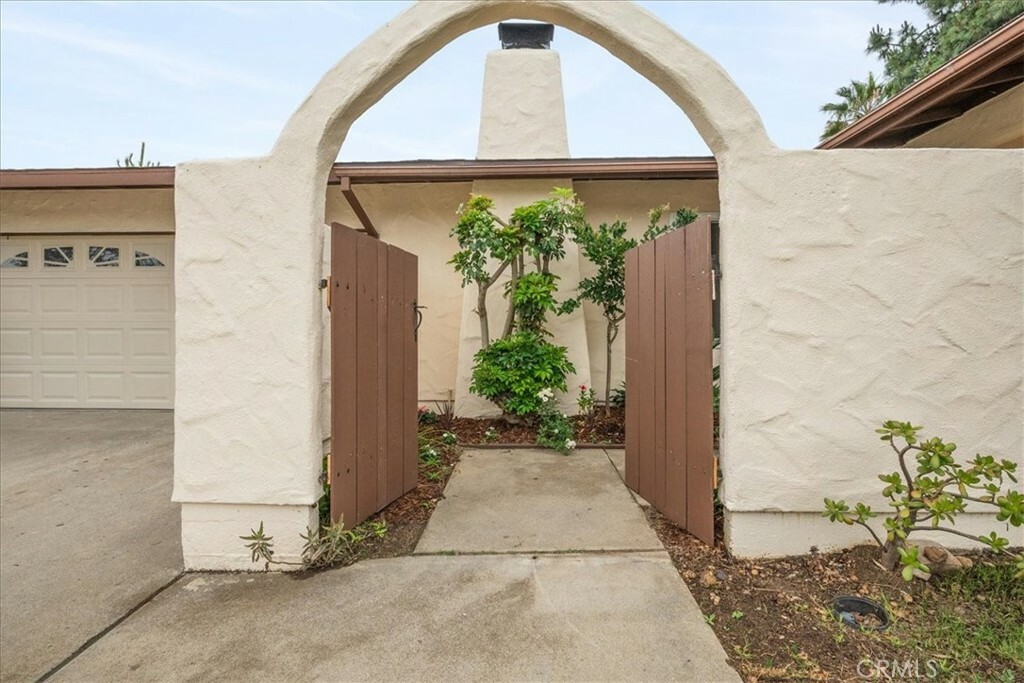 Property Photo: 4001 Pala Rd CA 92057