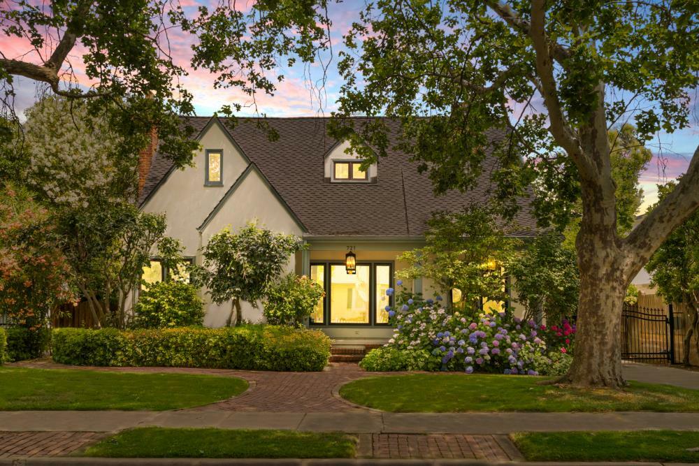 721 38th Street  Sacramento CA 95816 photo