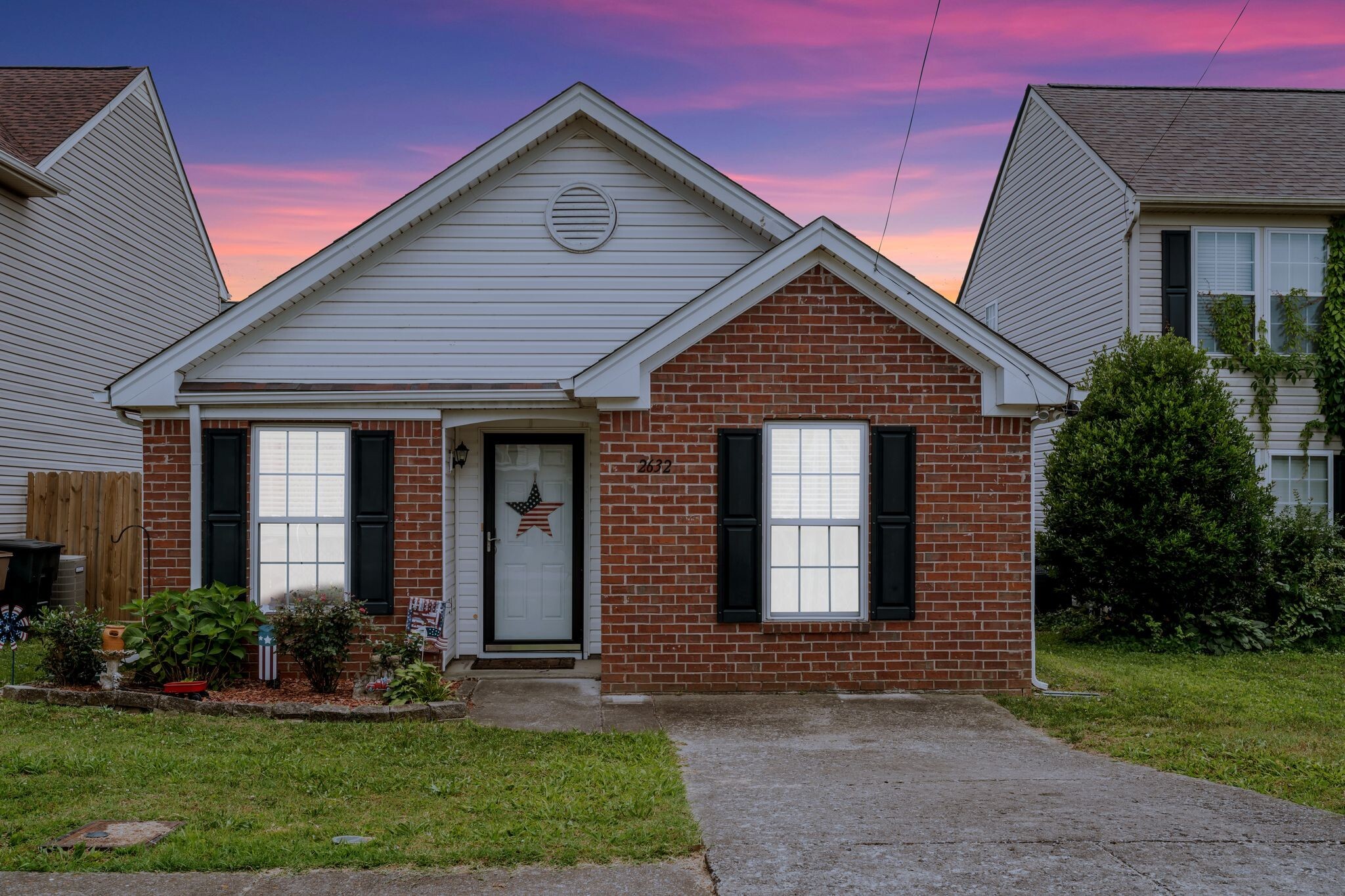 Property Photo: 2632 River Meade Way TN 37214