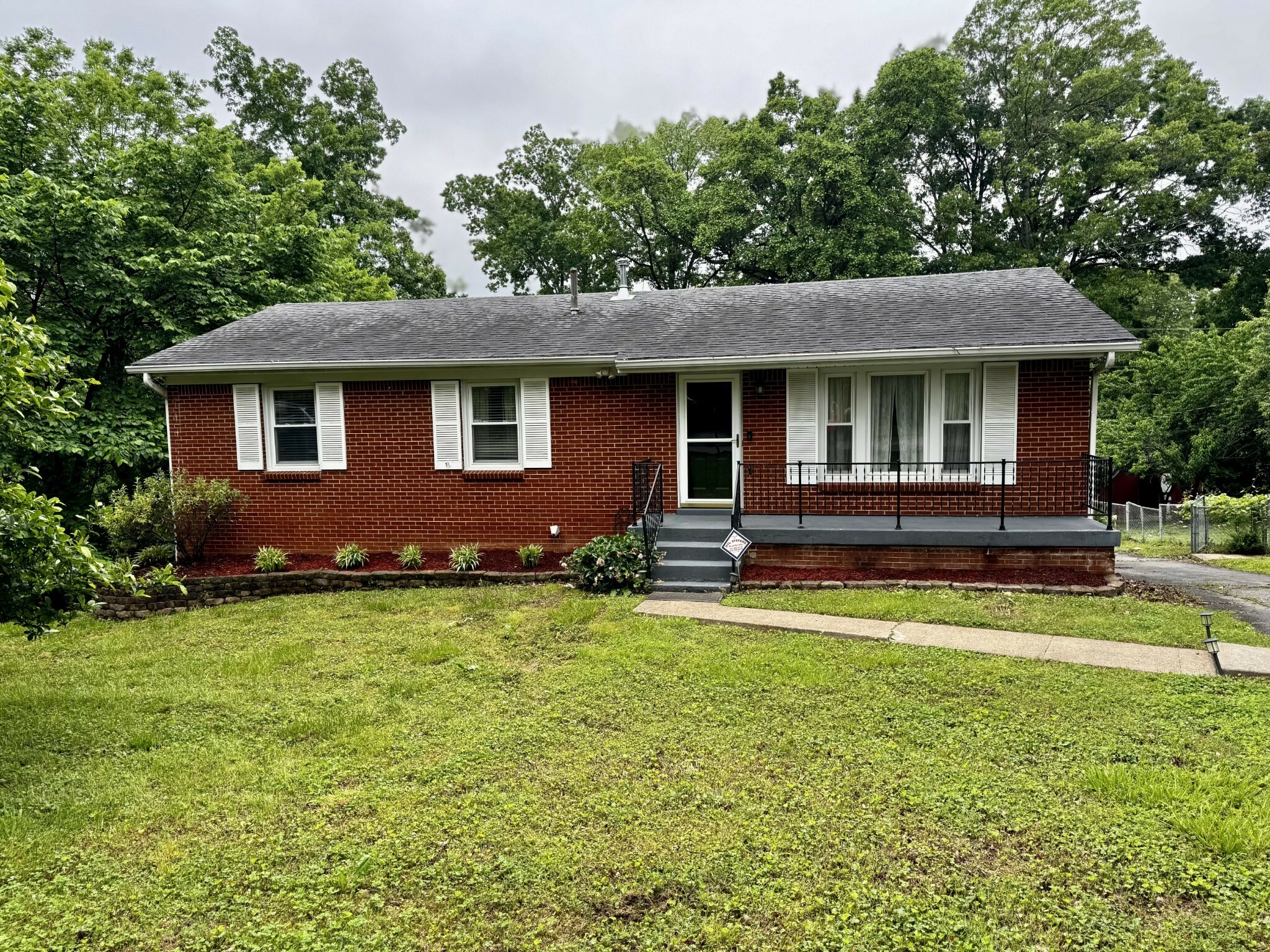 Property Photo: 109 Preston Dr TN 37042