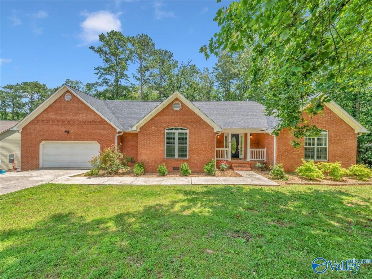 Property Photo:  78 Bob Circle  AL 35769 