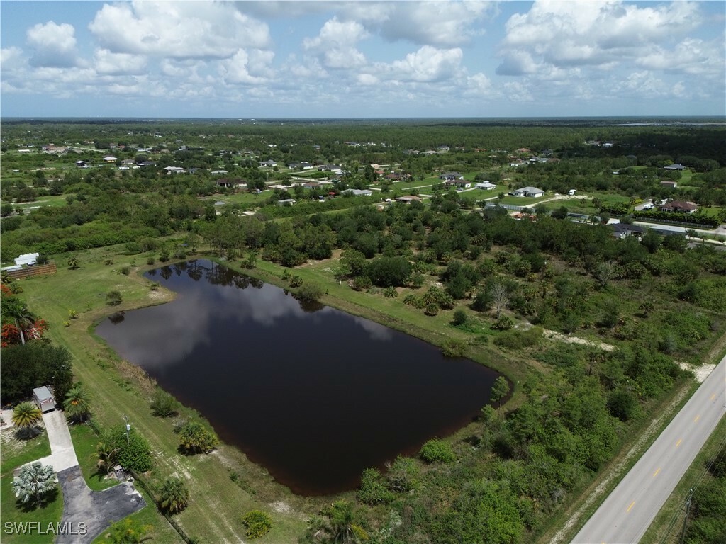 Property Photo: 2305 Desoto Boulevard N FL 34120