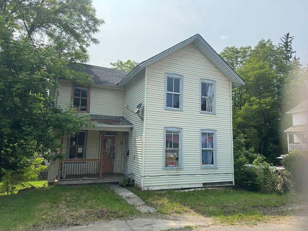 Property Photo: 207 William St PA 18848