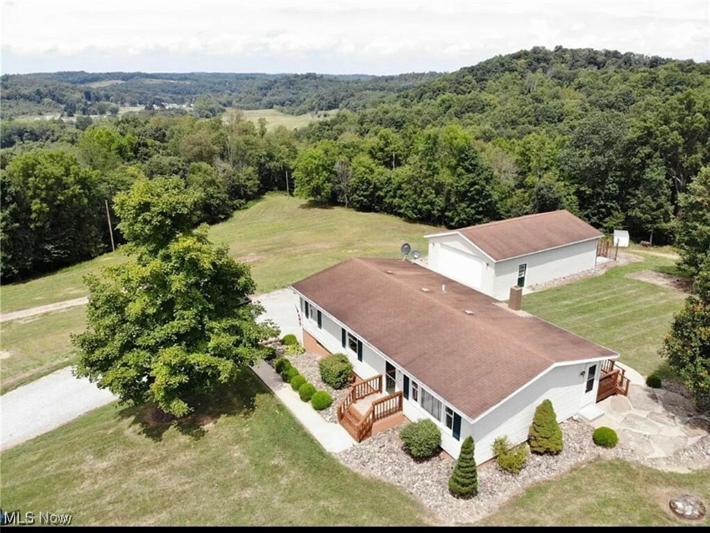 Property Photo: 2405 Irish Ridge Road OH 43771