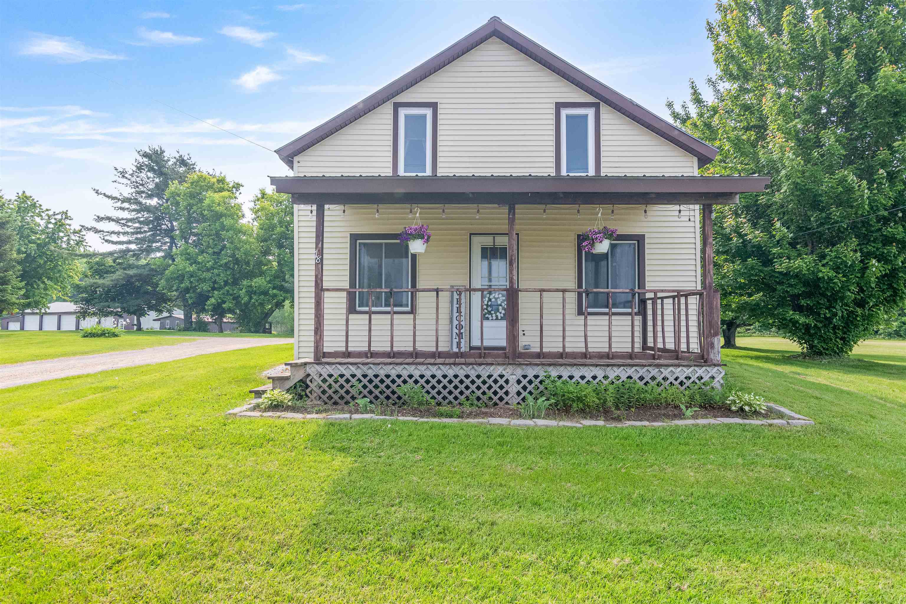 Property Photo: 78 Vt Rte 105 VT 05483