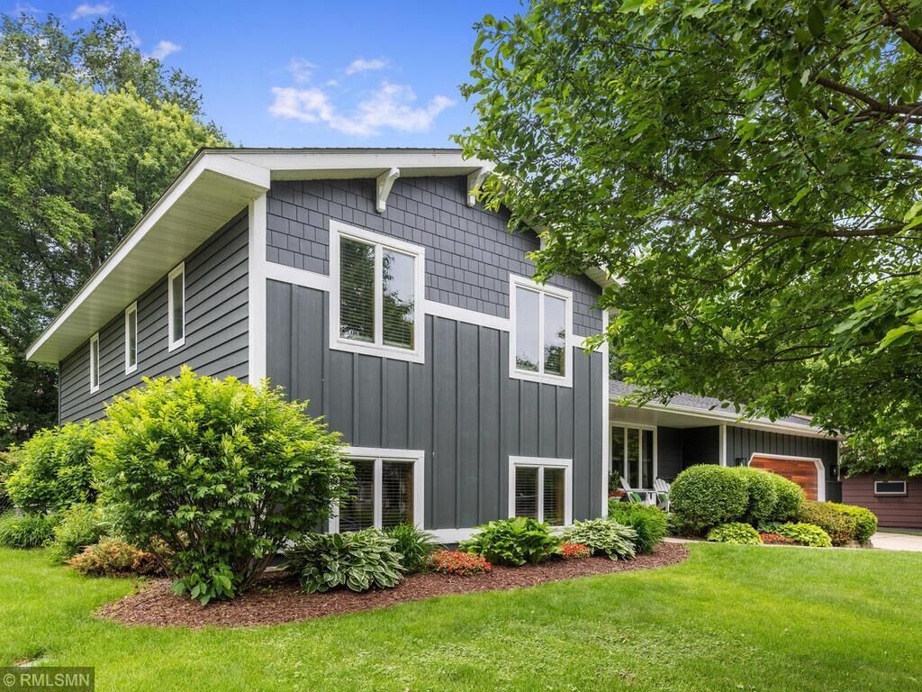 Property Photo: 3920 Linden Circle MN 55331