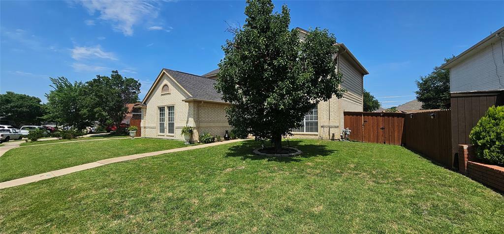 Property Photo: 5632 Centeridge Drive TX 75249
