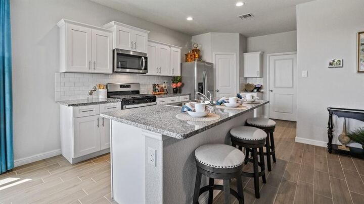 Property Photo:  808 Sage Drive  TX 76234 