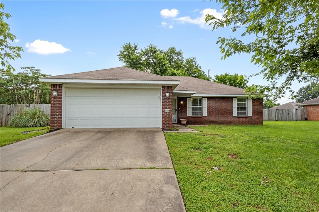Property Photo: 522 Del Circle AR 72745