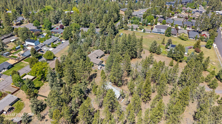 Property Photo: 61521 Sunny Breeze Lane OR 97702
