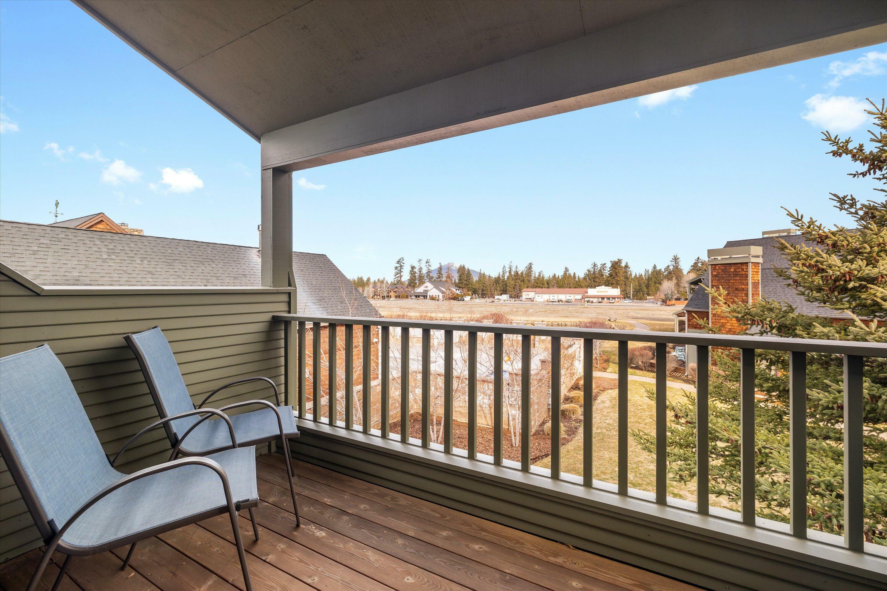 Property Photo: 568 W Jefferson Avenue OR 97759