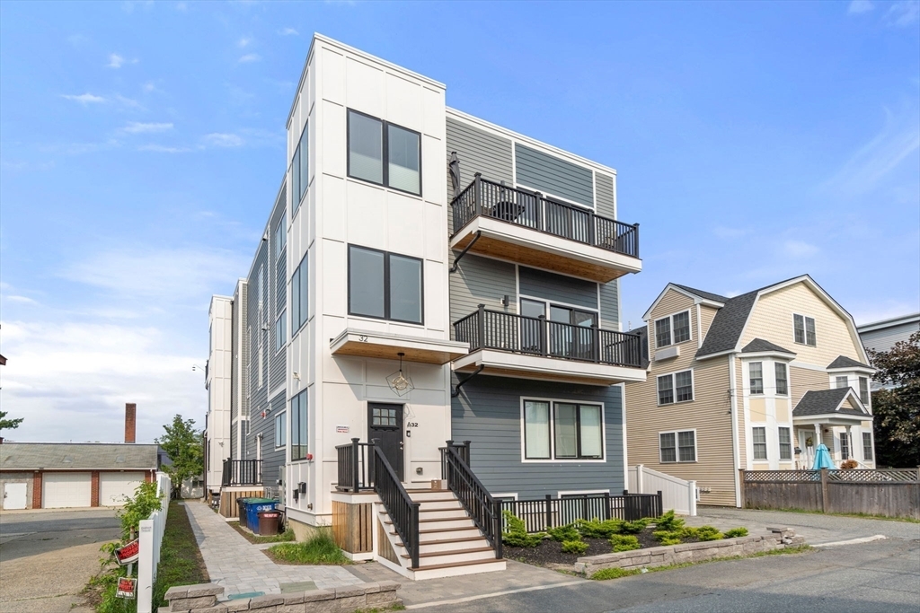 Property Photo: 32 Murdock St 2 MA 02145