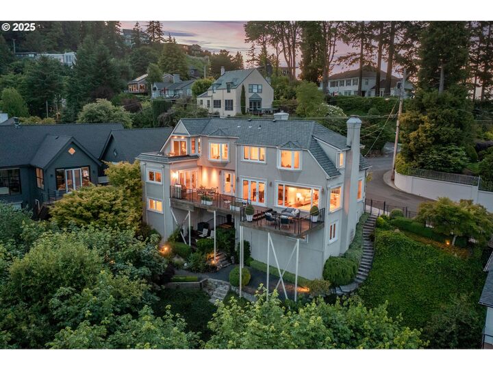 Property Photo:  2892 NW Beuhla Vista Ter  OR 97210 