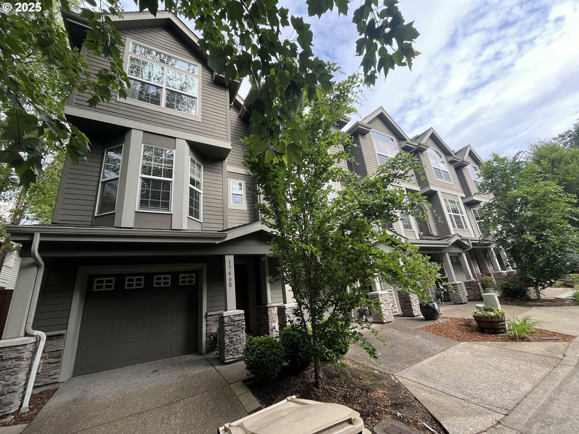Property Photo: 15460 Brianne Ct OR 97035