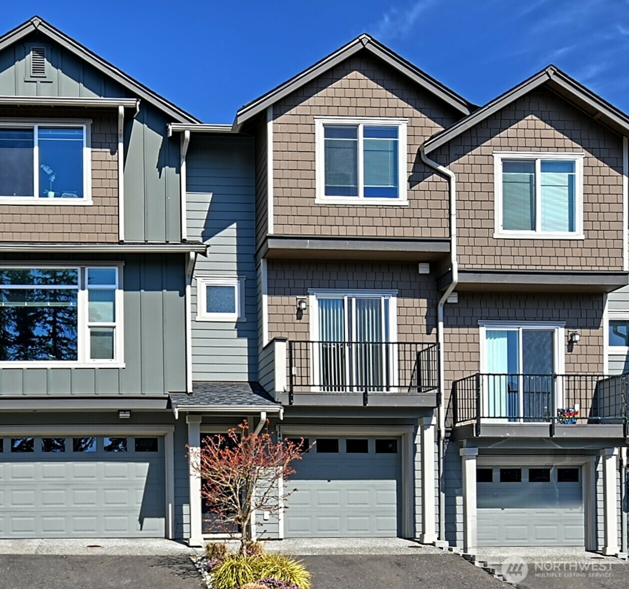 Property Photo: 1426 106th Place SE WA 98208
