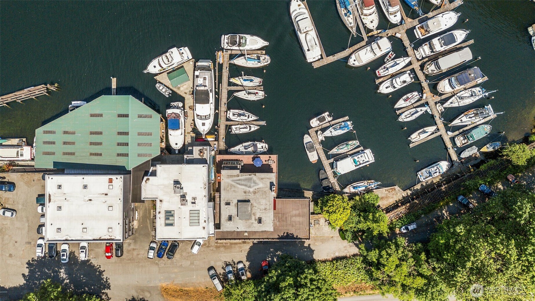 Property Photo: 2900 Westlake Avenue N WA 98109