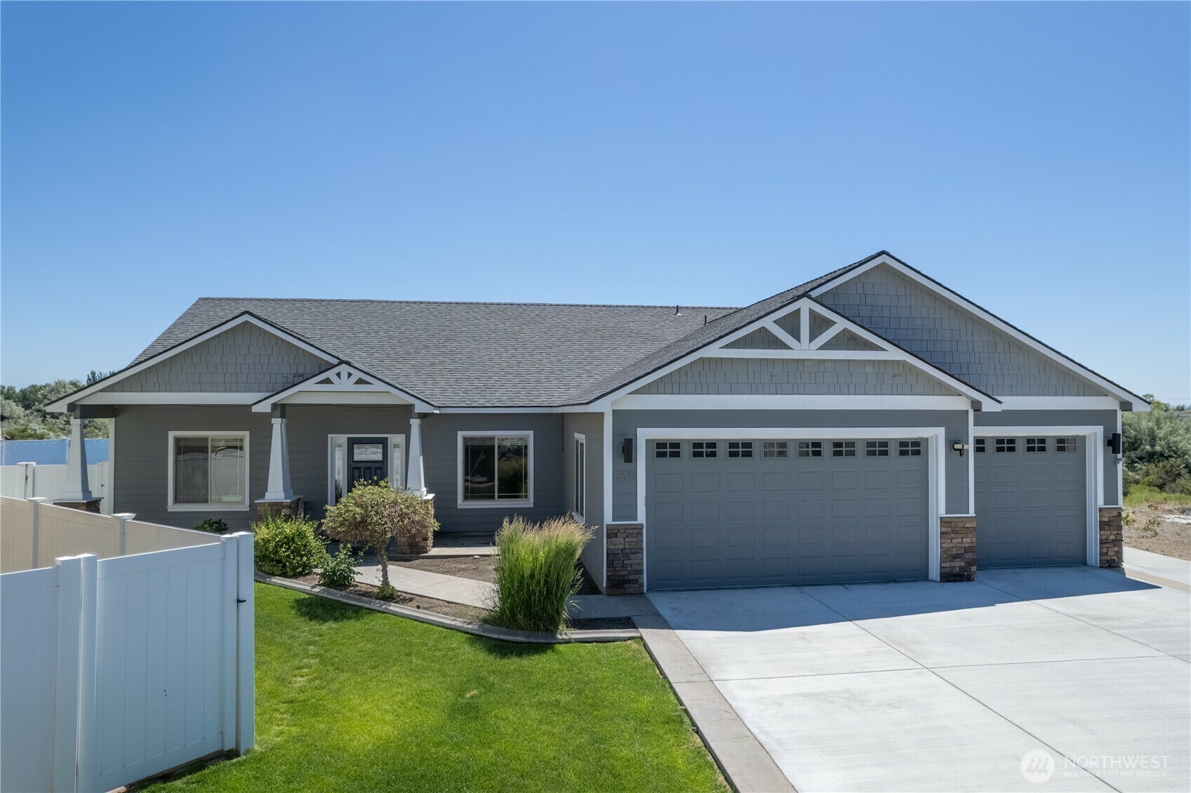 Property Photo: 550 N Sparrow Lane WA 98837