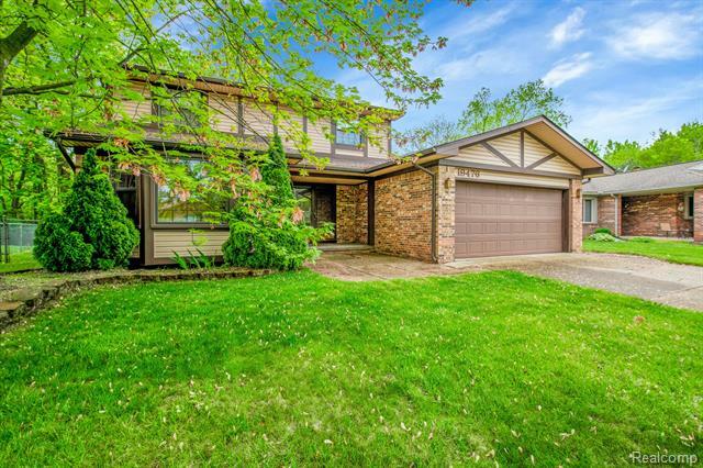 Property Photo: 19476 Dawnshire Drive MI 48193